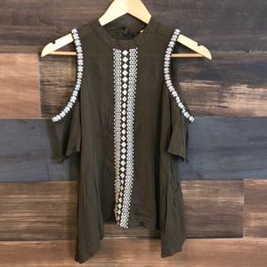 O’Neil Cold Shoulder Top